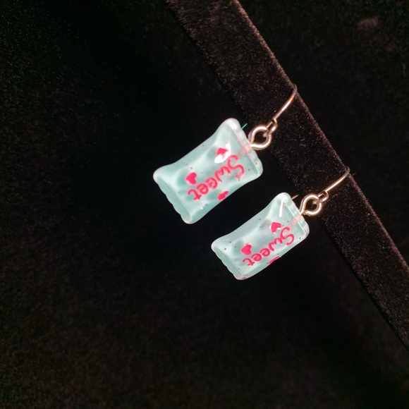 Small candy bag earrings - Picture 2 of 4